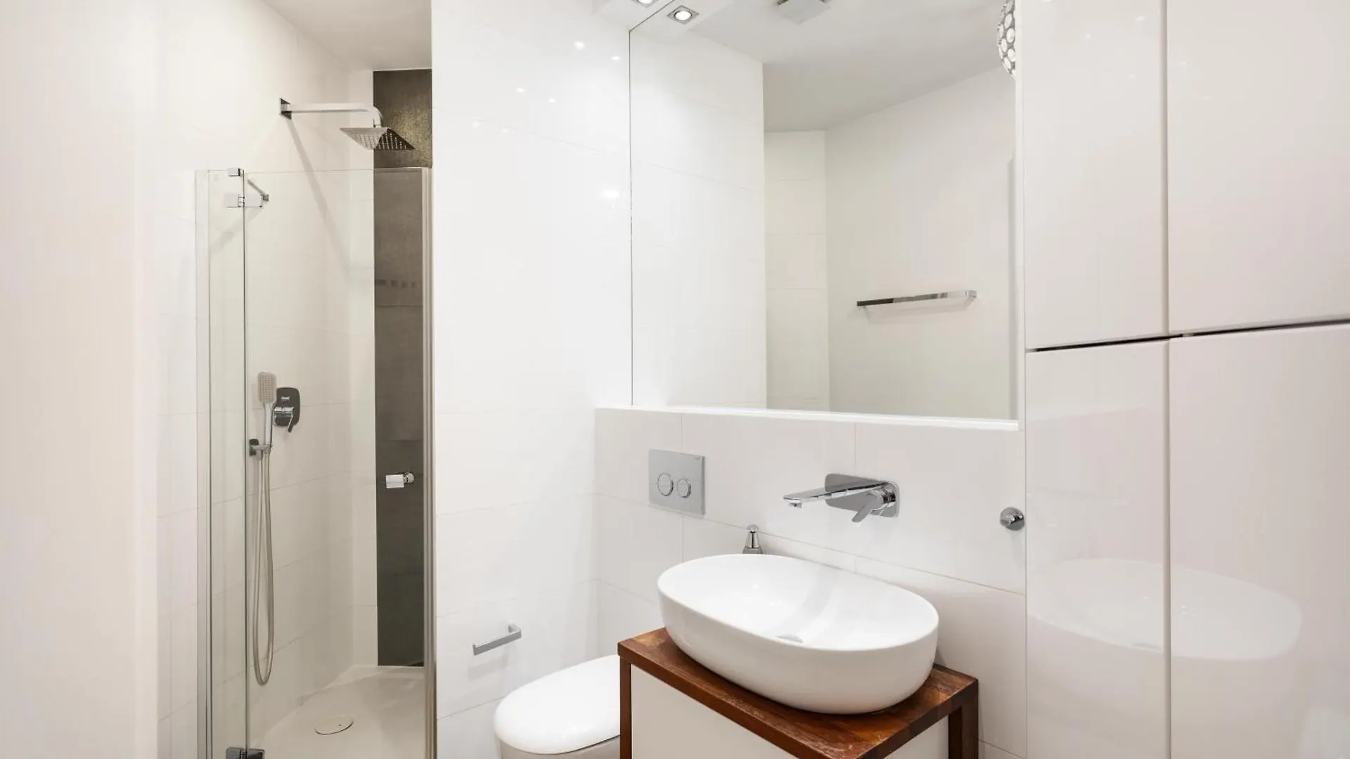 Garbary 49 - Old Town Apartment - Self Check-In 24H Poznan